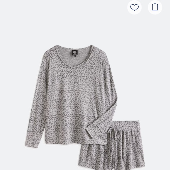 Bobeau Comfy, Cozy Lounge Set - Picture 3 of 5